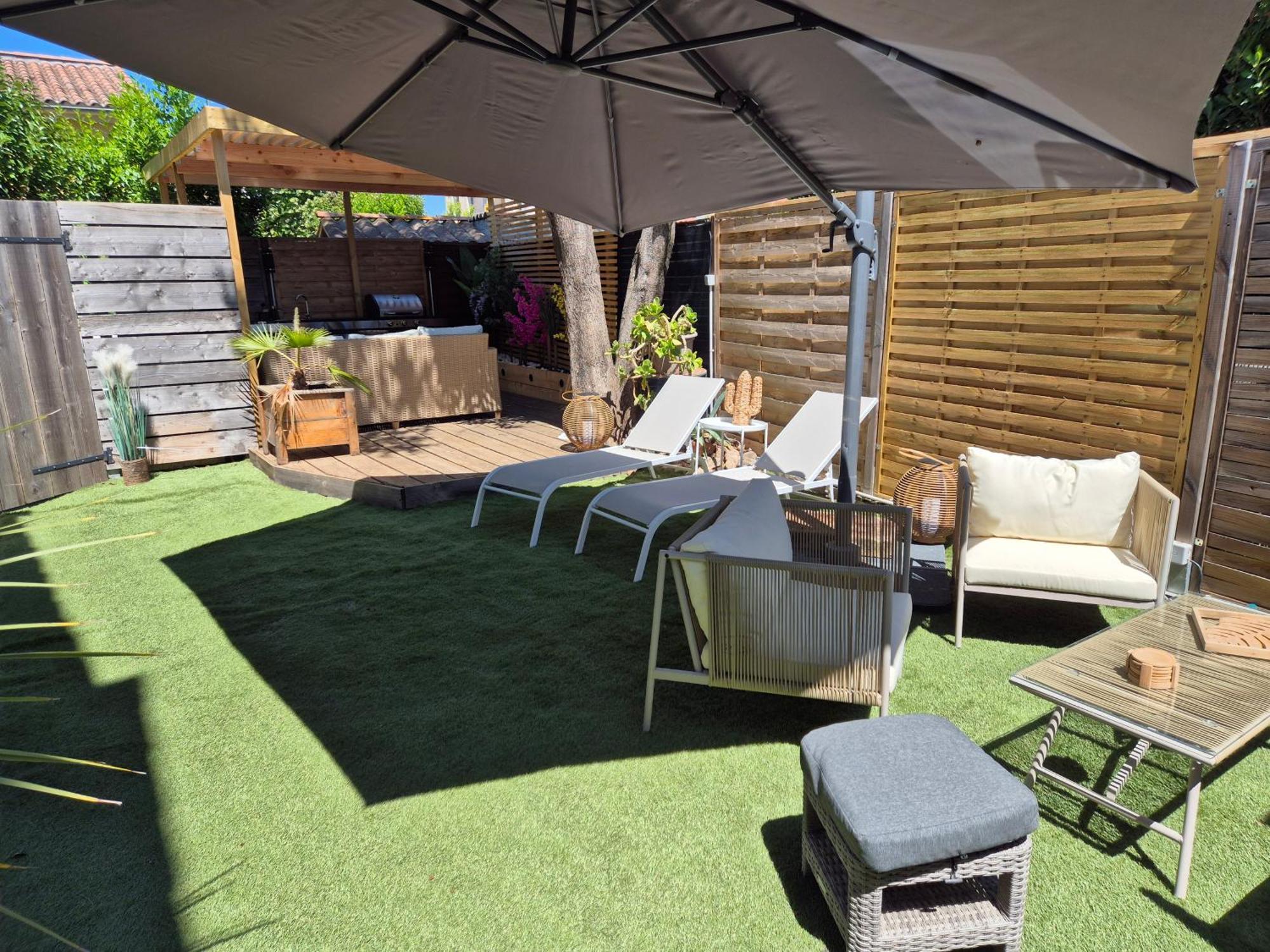 Magnifique Appartement 2 Chambres Avec 50 M2 De Jardin Privatif La Crau Exterior foto